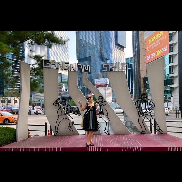 Meet your Posher, Claudia - Picture 3 of 11